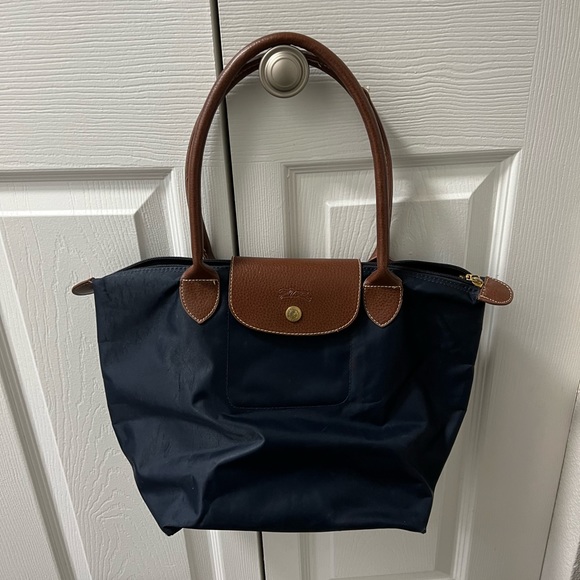 Longchamp Handbags - Longchamp Les Pliages Packable Bag